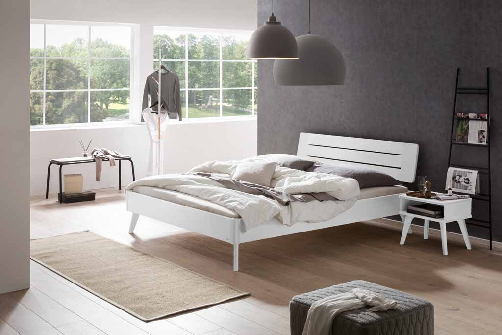 Hasena. Lounge - Bett Busseto | 180 x 200 cm | Buche weiß, deckend lackiert  